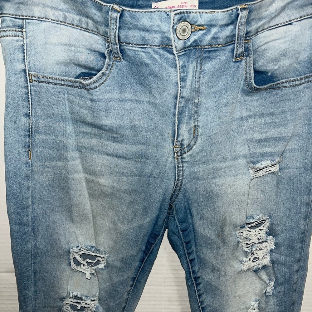 So low rise jeans